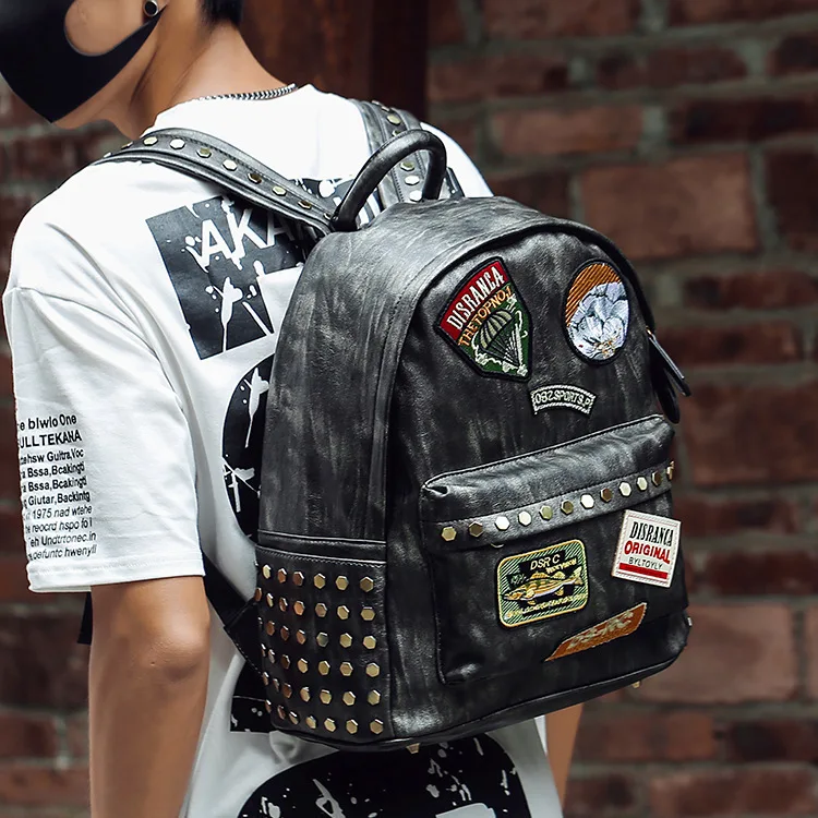 

New Style Korean-style Rivet Backpack Men And Women Badge Backpack Simple Fashion Waterproof Casual Backpack