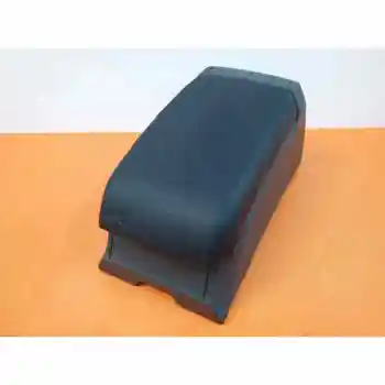 

3M5X47321BFW CENTRAL ARMREST FORD FOCUS C-MAX (CHAP)