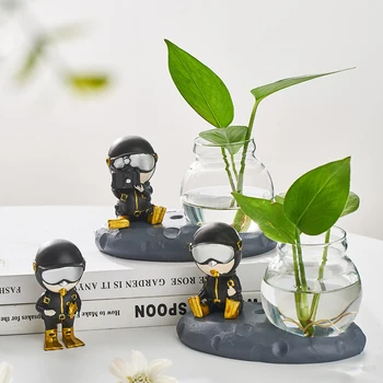 

Creativity Diver Hydroponics Resin and Glass Table Flower Vase Home Decoration Accessories Modern Living Room Bedroom Decor Vase