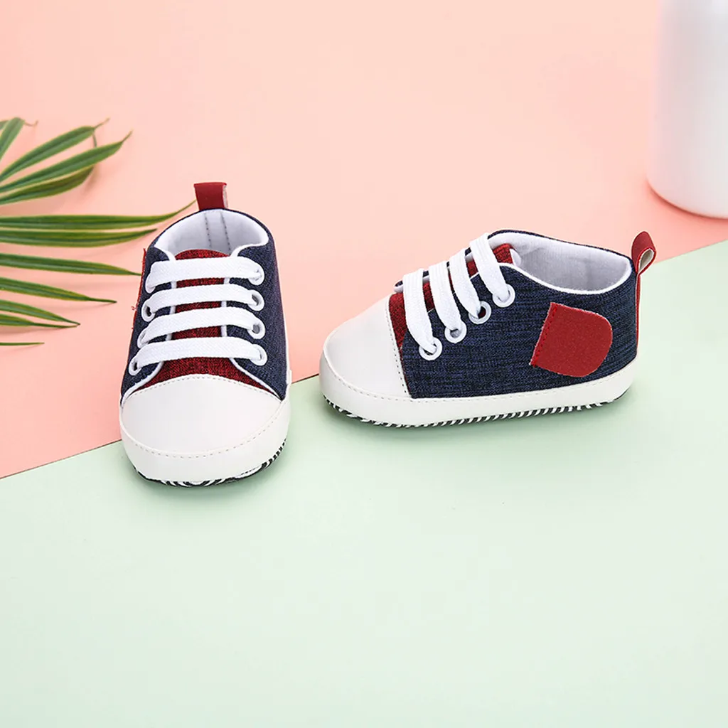 Обувь для мальчика для новорожденных; сезон осень; Комбинированная парусиновая обувь для девочек с нескользящей мягкой подошвой; повседневная детская обувь на шнуровке