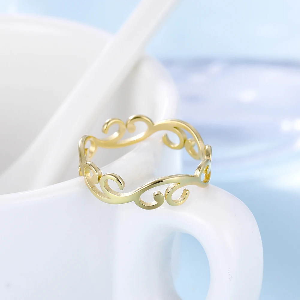 Stainless Steel Ring Skyrim Vintage Filigree Flower Women Girls Romantic Gold Color Casual Jewelry Anniversary Gift