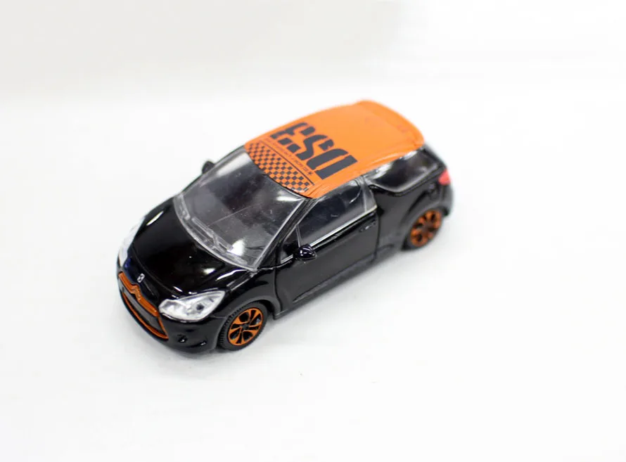 Бутик модель автомобиля 1: 64 сплав модель игрушечный автомобиль Citroen DS ралли автомобиль