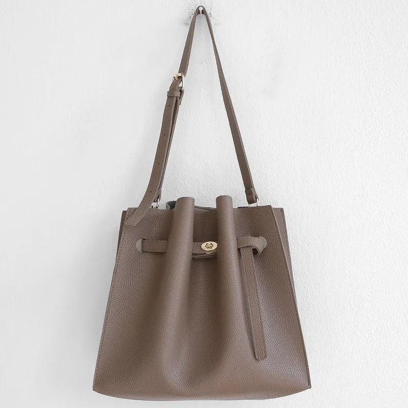 

Fashion Vintage Women Handbags Casual Shoulder Bags Pu Leather Large Bucket Bag Woman Solid Colour Big Bag Women Famale