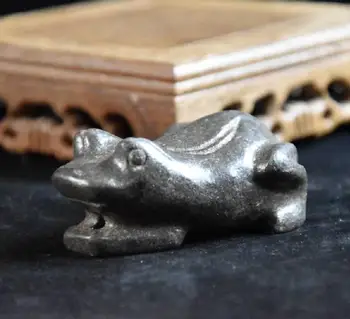 

Hongshan culture archaize black iron meteorite sculpture frog statue