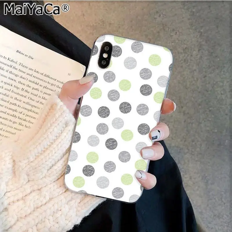 Cartoon cute pink wave dot circle graphic