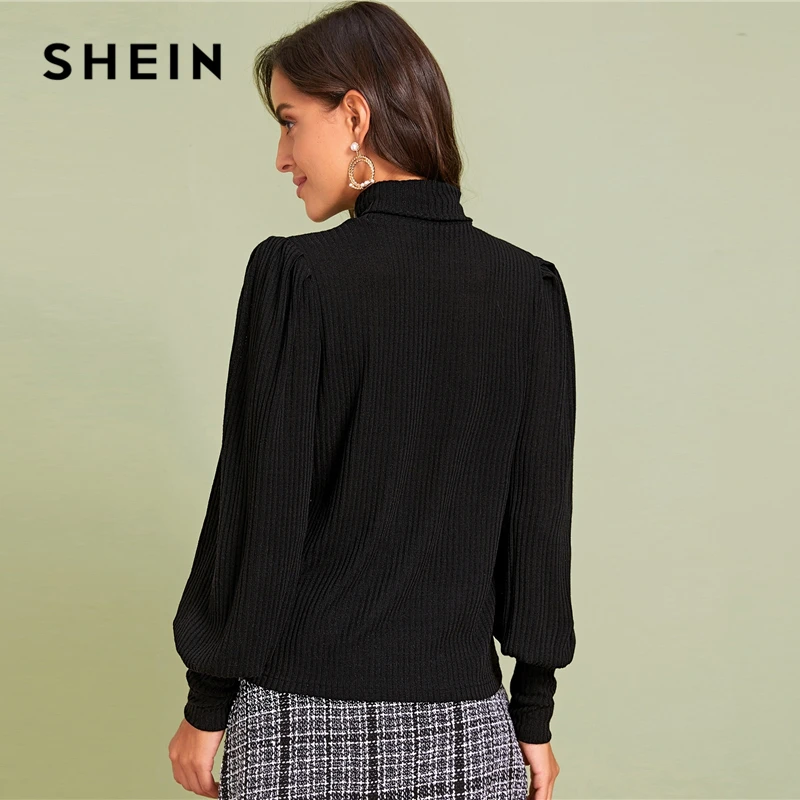 SHEIN черная Элегантная футболка с высоким воротом в рубчик, женские топы, Осенние Топы с рукавами из бараньей шерсти, однотонные офисные женские повседневные футболки