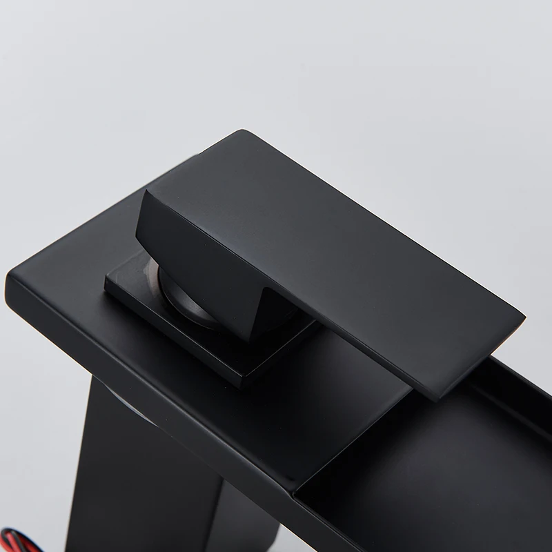 Slide image 8719667b787f4bb9ba4f90dc8c7a5908