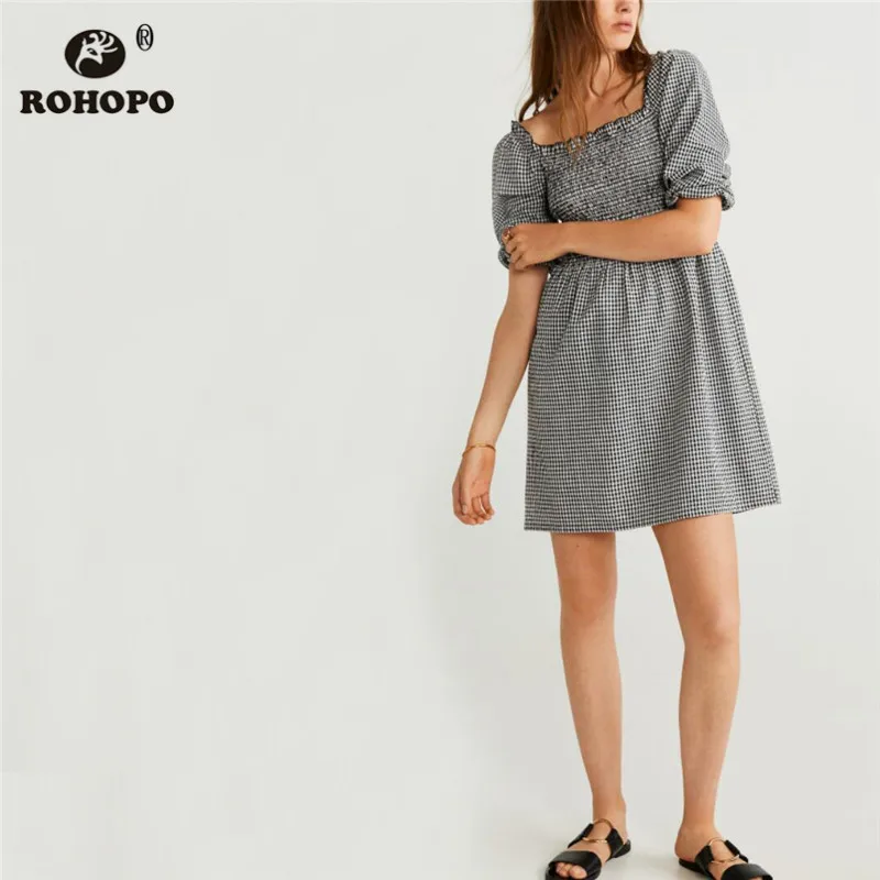 

ROHOPO Overlocked Slash Neck Mid Sleeve Plaid Cotton Plaid Top Smocking Pleated Hem Female Chic Grey Robe #8998