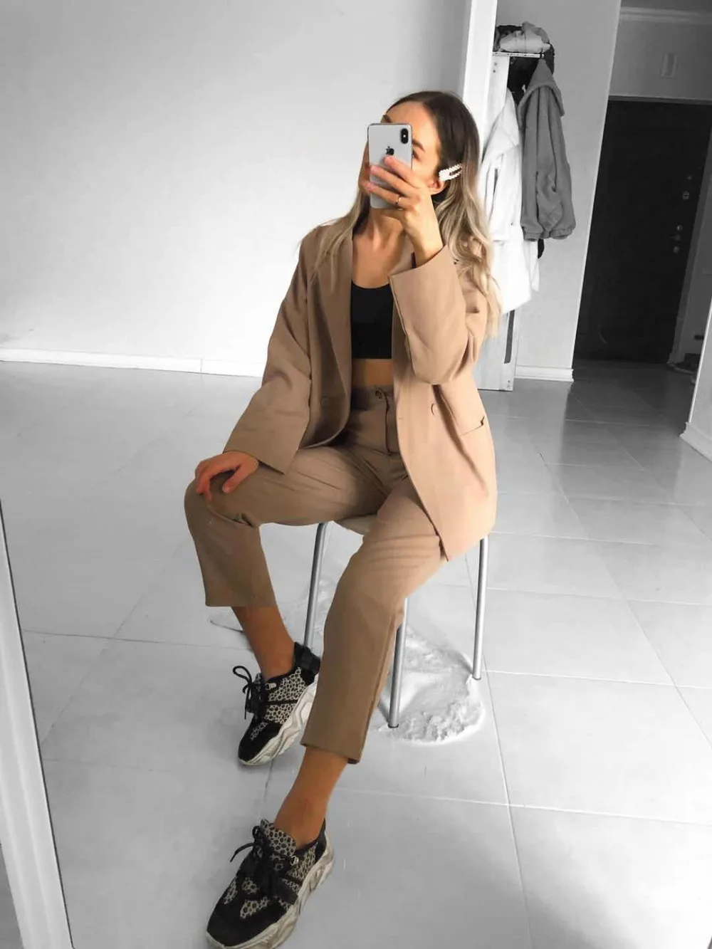 卡其套装mmexport1584025594422