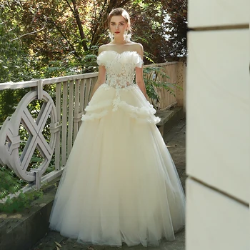 

2020 New Tulle Strapless Sleeveless Ball Gown Wedding Dresses Appliques Tiered Bridal Princess Dress For Weddings Party