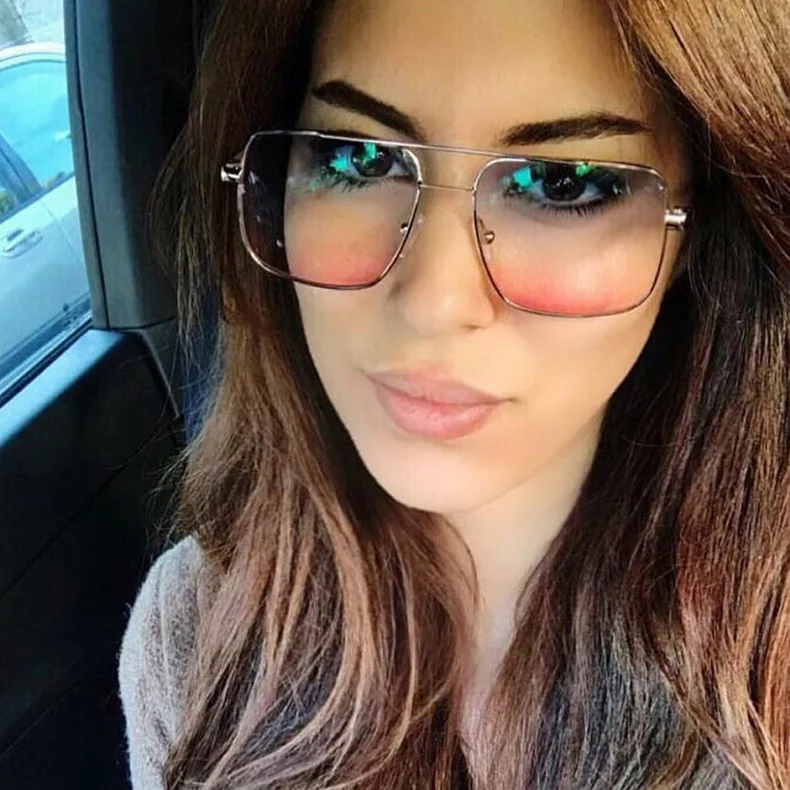 8874163363_825563273