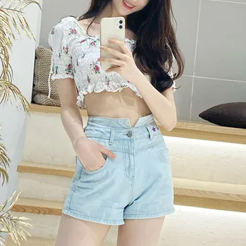 

Daisy embroideried Women Denim Shorts lady high waist 2020 Spring Summer Cotton Wild stylish short pants with pockets