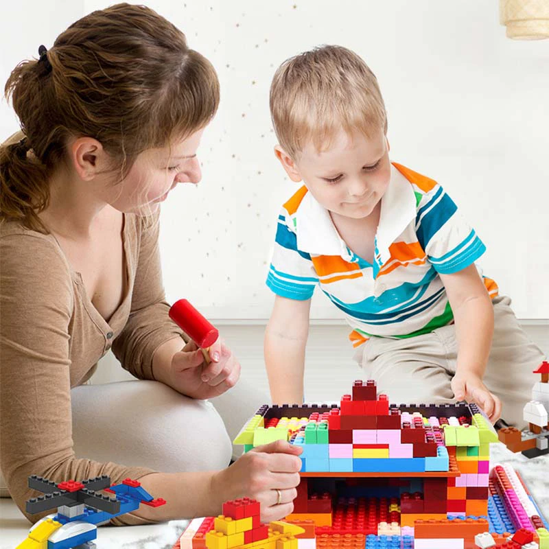 

2000 Pcs Building Blocks Brick DIY Creative Bricks Bulk Model Figures Compatible City Friends Educational Kids Toys for children