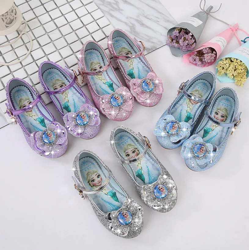 Свадебные туфли для девочек; блестящие новые брендовые туфли на плоской подошве; детские сандалии принцессы Эльзы; Танцевальная детская модная обувь для вечеринок с бантом