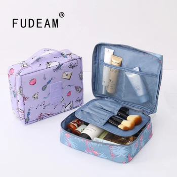 FUDEAM متعددة الوظائف النساء في الهواء الطلق حقيبة التخزين مستحضرات التجميل تنظيم حقيبة مستحضرات التجميل المحمولة مقاوم للماء الإناث السفر يشكلون حالات