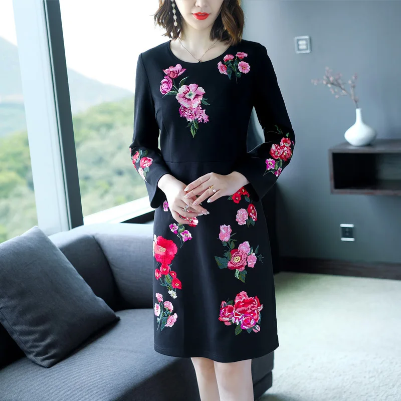 Plus Size Clothing Auutmn Winter High Quality Dress Women Exquisite Floral Embroidery Long Sleeve Dress Robe Femmes 3XL 4XL