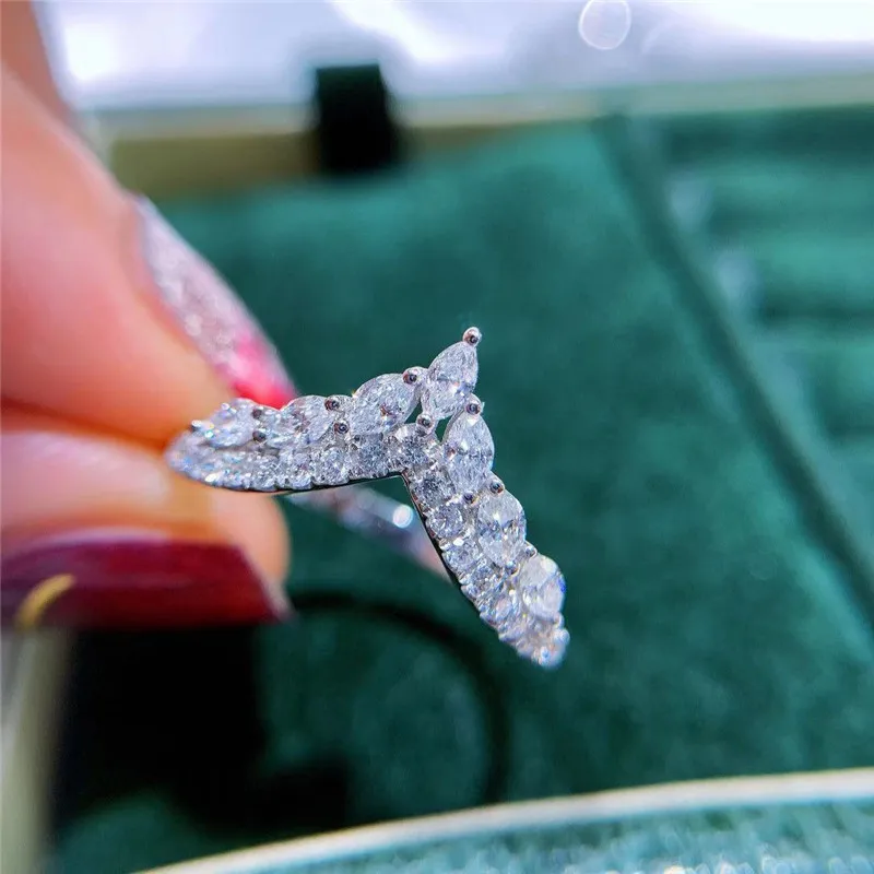 Настоящее ювелирное 18 К Золотое кольцо с бриллиантом, натуральный V образный стиль, можно выбрать Муассанит для женщин