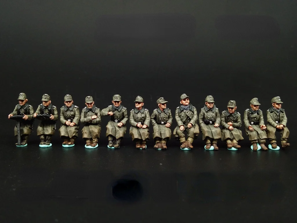 1/72 Scale Diecast Resin Model Wwii German 18ton Halftrack Vehicle Seated Crew Model Assembly