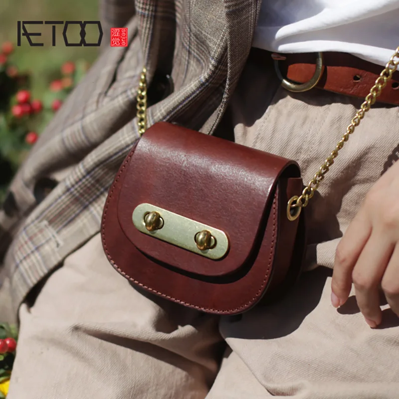 

AETOO Leather cute girl bag, small fresh retro chain bag, mini slant bag