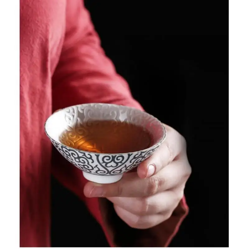 

1 Pcs 75ml Hand Painted Teacup Tea Set Blue And White Chinese Celadon Porcelain High Quality Chinese Kung Fu Tea Cup