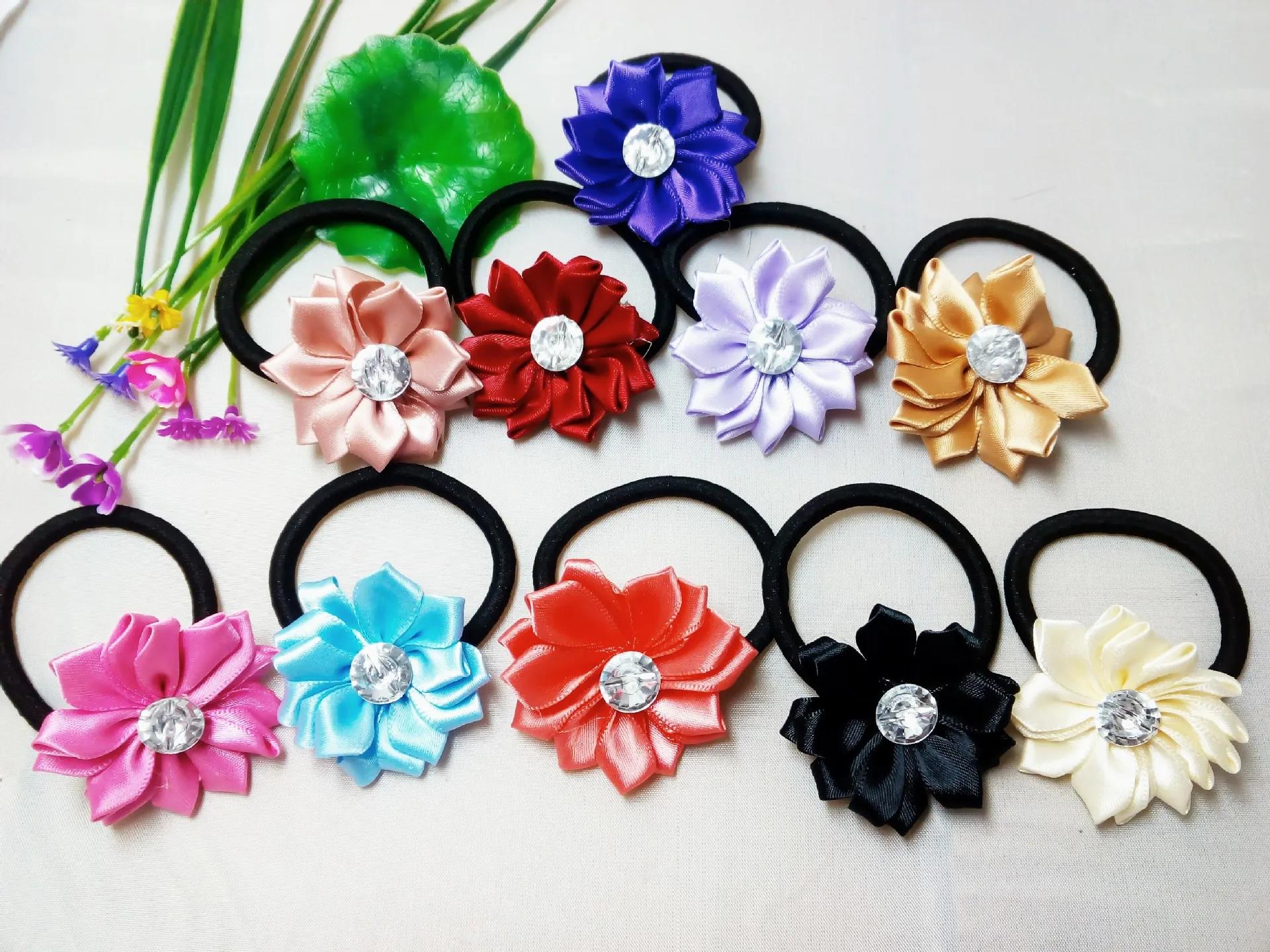 

Yiwu Beautiful Girl Fashion Korean-style Color Bow Sunflower Top Cuft Accessories