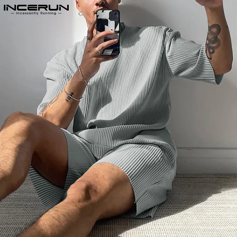 Men Sets Solid Color Pleated Streetwear O Neck Half Sleeve T Shirt & Shorts 2PCS 2023 Fashion Men Casual Suits S-5XL INCERUN 2pcs set casual outfit thin t shirt shorts set short sleeve fashion men loose t shirt shorts jogger outfit streetwear