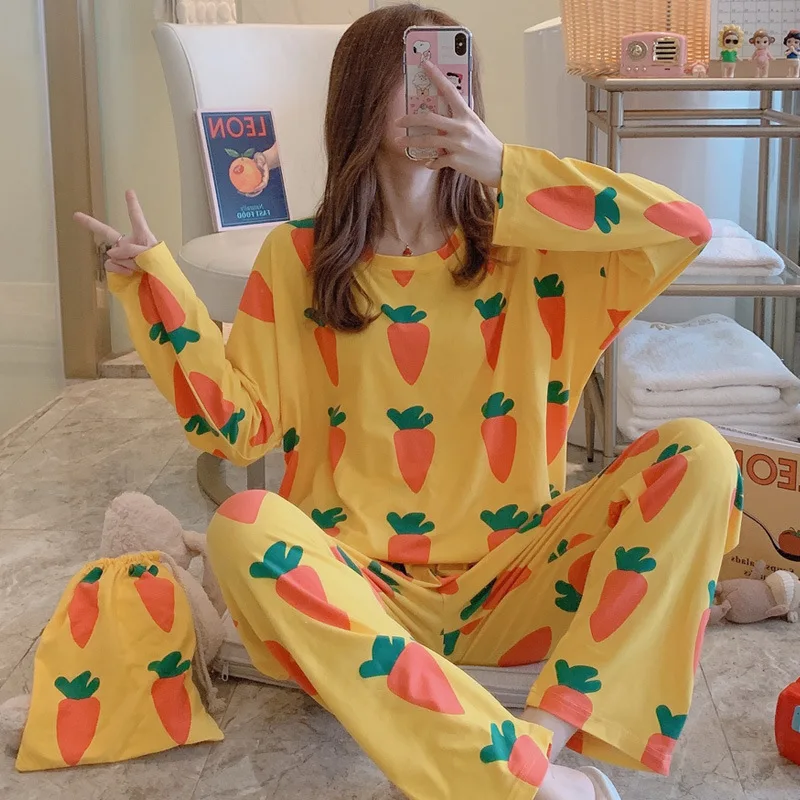 

Wechat Business Pajamas GIRL'S Cartoon Carrot Printed Tracksuit Send Storage Bag