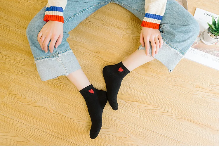 Spring And Autumn Low Top Short Socks Sports WOMEN'S Socks Heart Pattern Fashion Comfortable Breathable Zhuji Socks Women's Fash