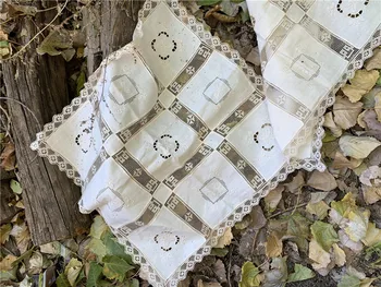 

Entirely Handmade Spell Hand Embroidery Table Runner Cover Buckle Net Buckle Towel Cover Antique Lace Placemat