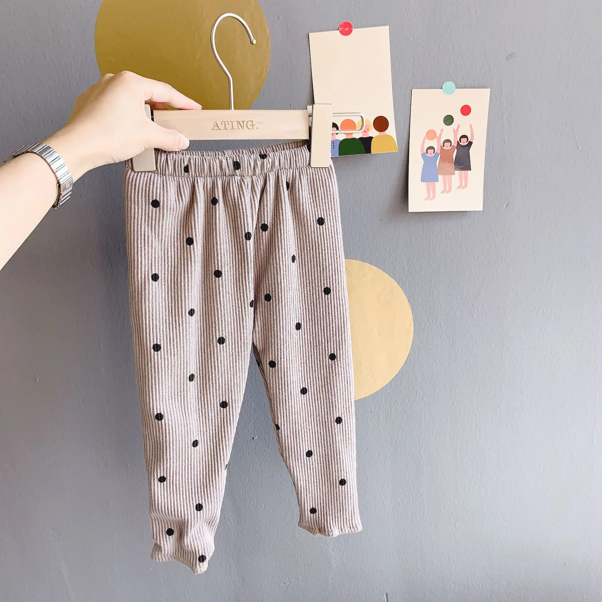 Осенне-зимние штаны для девочек повседневные леггинсы в горошек для девочек, утепленные бархатные штаны для девочек, г., обтягивающие штаны с эластичной резинкой на талии для детей от 1 до 6 лет, новинка - Цвет: Серый