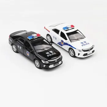 

1:32 Scale TOYOTA CAMRY Metal Alloy Diecast Car Model Miniature Model With Pull Back Sound Light Model For Children Car Toys