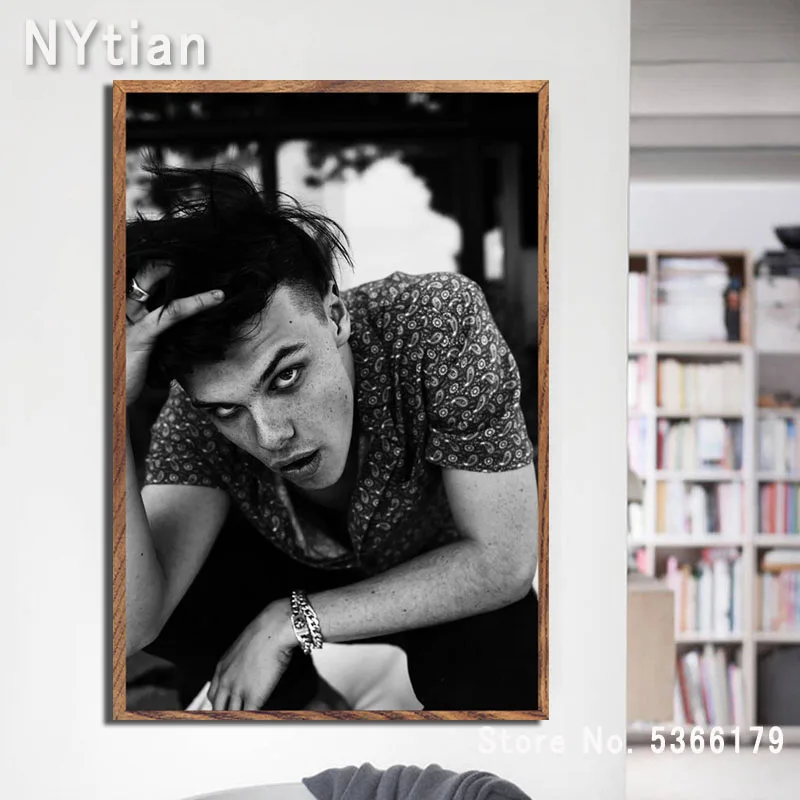 NT228 плакат печать Yungblud музыка певица Звезда концертный век ответственность настенная живопись картина холст Декор для дома комнаты - Цвет: Сливовый