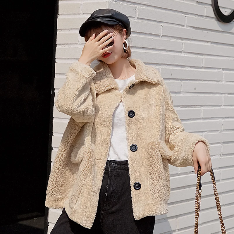 Khaki women's clothing winter outerwear coats new small lapel coat lamb Miss Mao Picao short paragraph coat 1023 - Цвет: Khaki