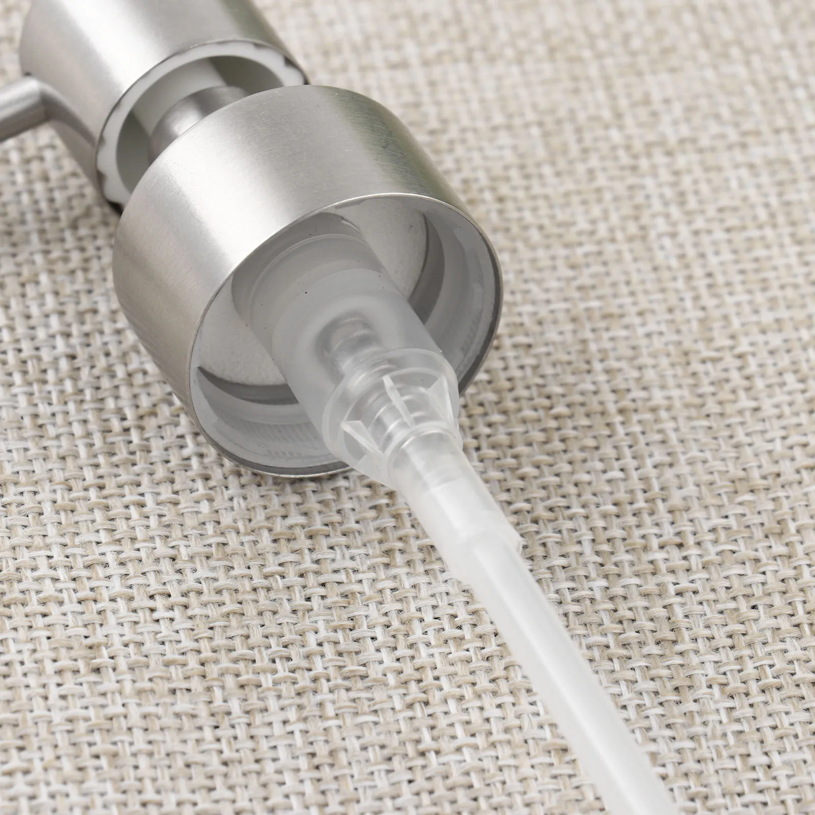 Насадка на дозатор для жидкого мыла. Дозатор винтовой для жидкого мыла. Насадка-дозатор на флакон 30 мл для лекарств. 207982 сопло / клапан /форсунка "утиный нос". Сопло дозатор.