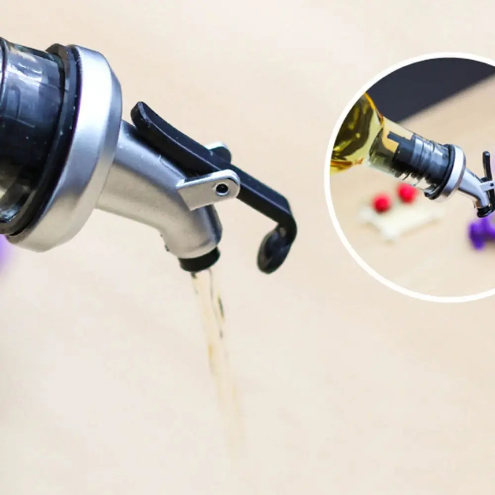 2pcs Plastic Bottle Stoppers for Wine Oil Reusable Vacuum Sealed Nozzle