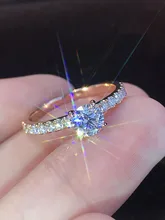  2021 New Trendy Elegant Zircon Rings For Women White CZ Crystal Engagement Design Hot Sale Zircon Rings Female Wedding Jewelry 