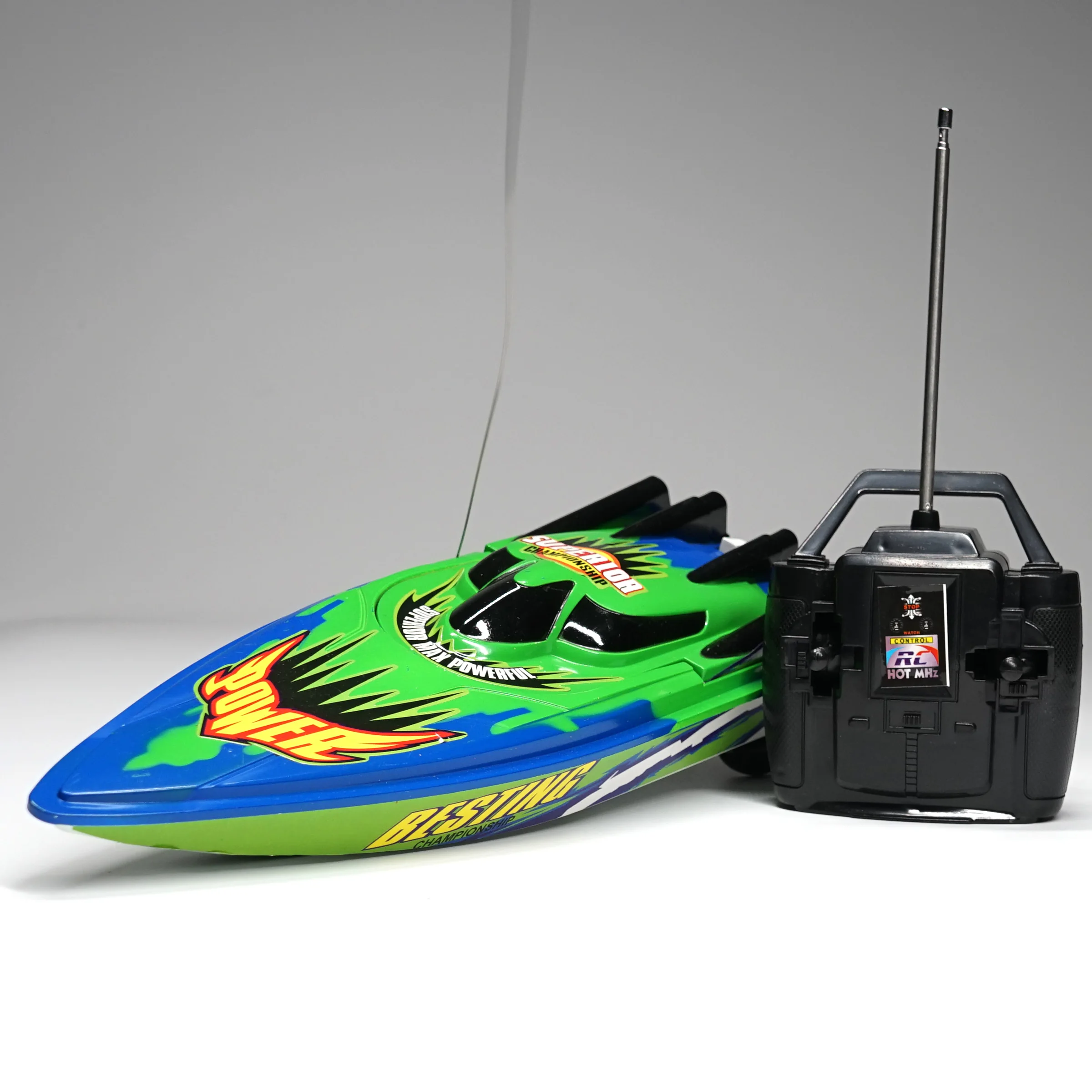 

4 channels RC Boats Plastic Electric Remote Control Speed Boat Twin Motor Kid Chirdren Toy