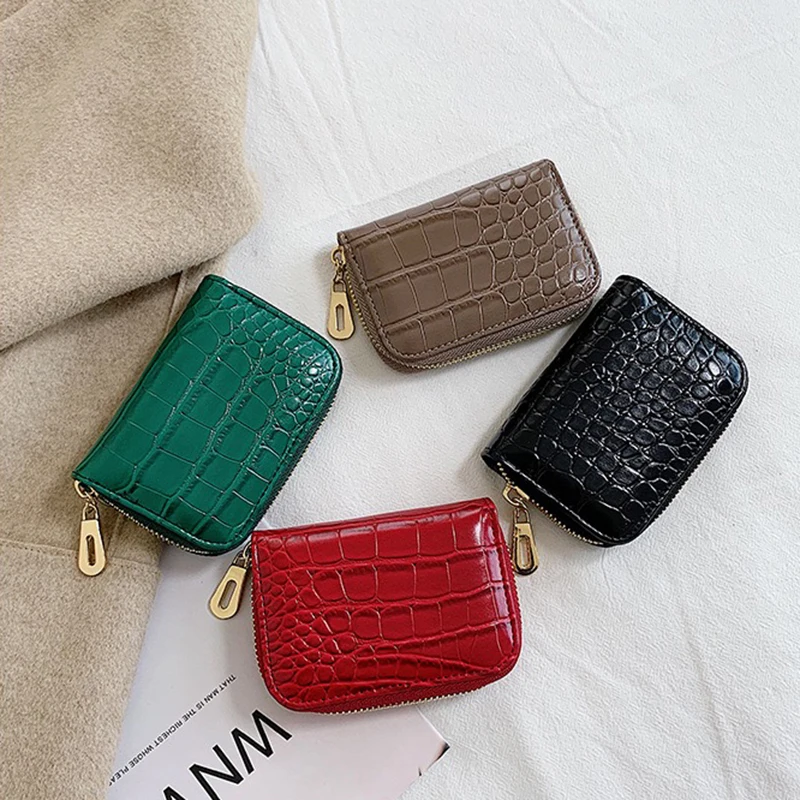 

Crocodile Card Holder Purses Women Wallets New Vintage Fashion Luxury Design ID Businiss Credit Cards Case Coin Pockets Female