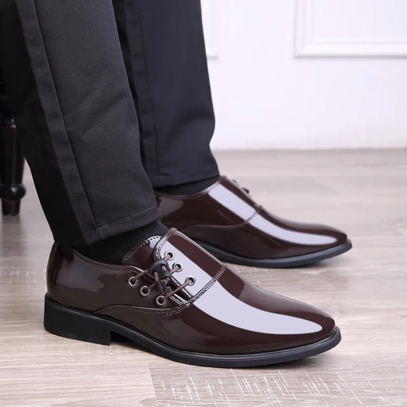 Classic 6cm Men High Heel Shoes Formal Mens Party Loafers Brown Patent Leather Dress Shoes Men Oxfords Fashion Mens Pointy Shoes