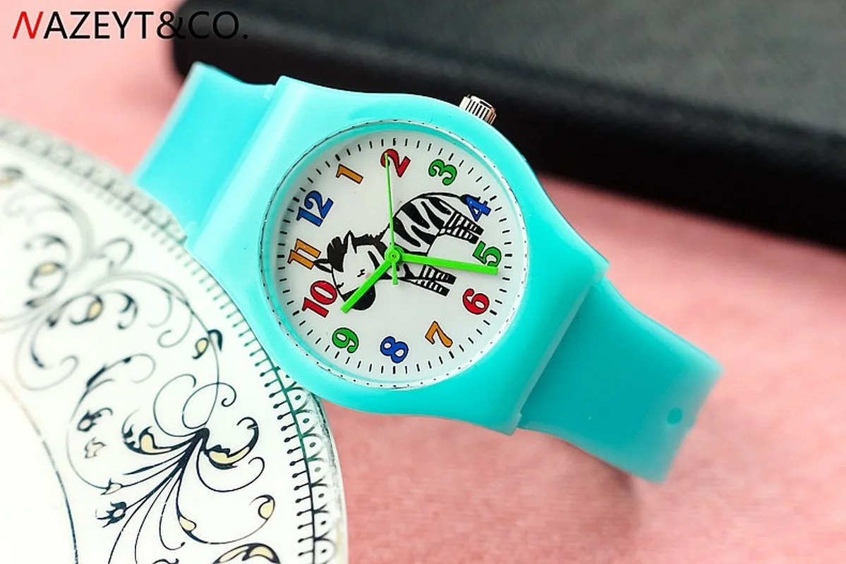 

The new male and female students cartoon animals zebra color calibration jelly watch contracted silicone quartz watch