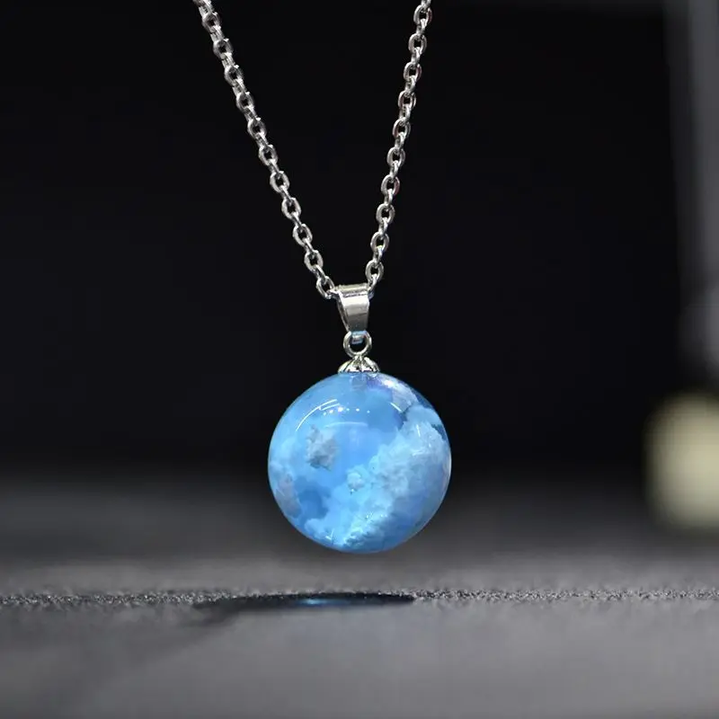 Градиент голубое небо и белые облака, прозрачный кристалл смолы кулон, дамы и творческие ювелирные ожерелья ручной работы XL-36