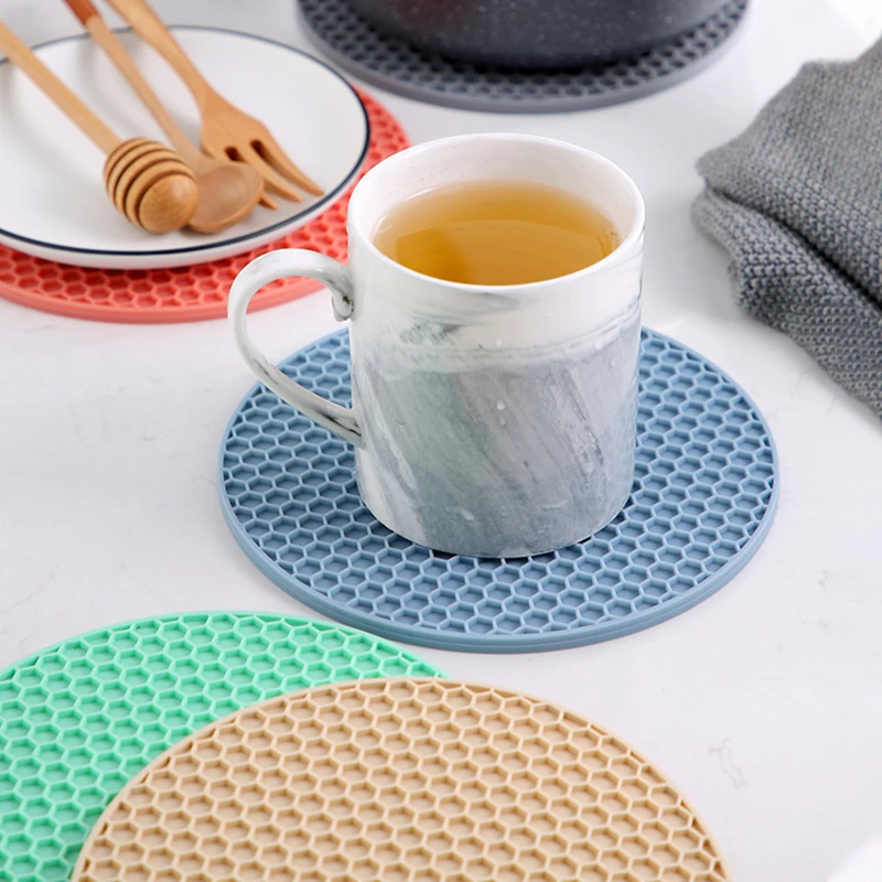 

Silicone Dining Table Mat Creative Multi-function Colorful Non-slip Round Cup Mat Nordic Style High Temperature Place Mat