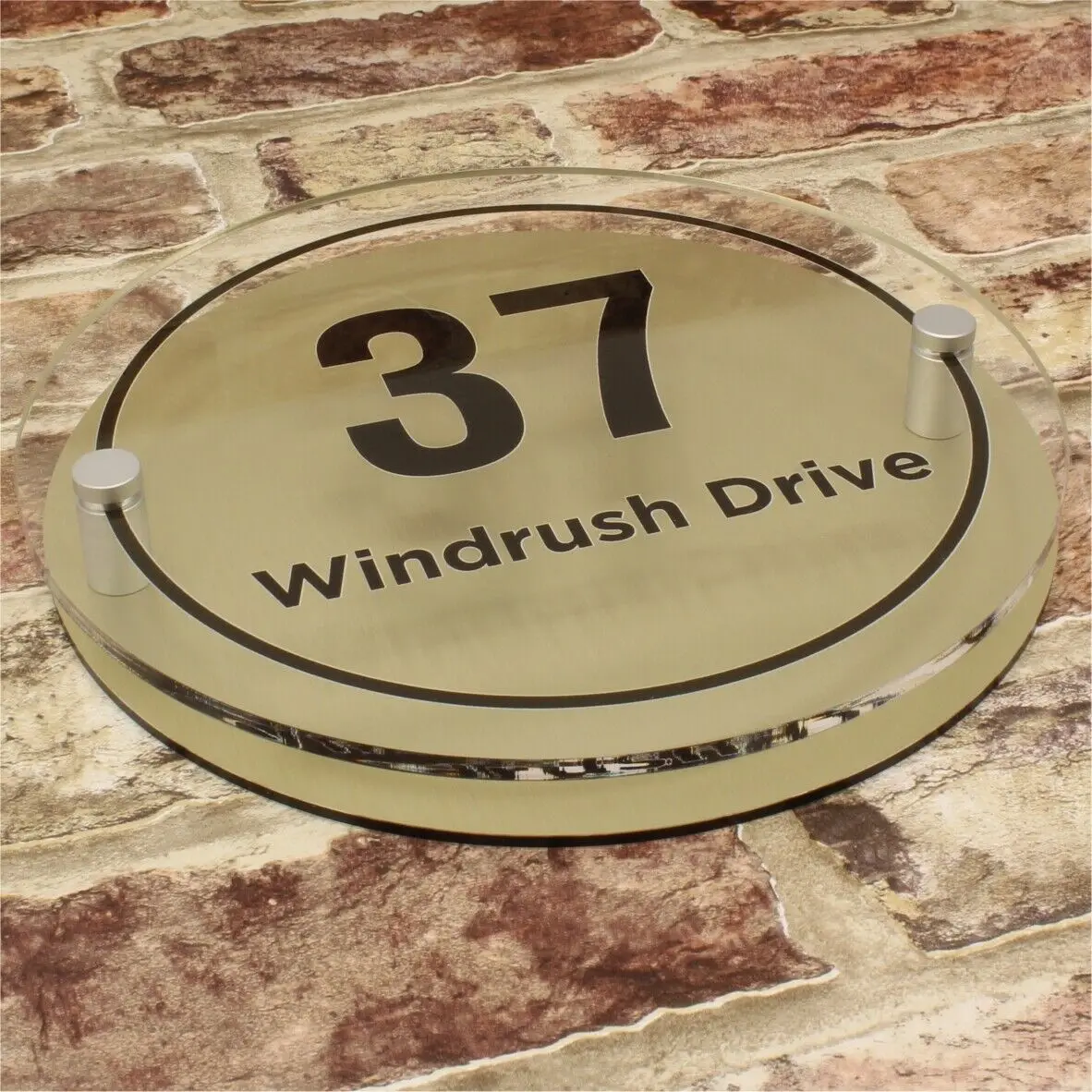 

Brushed Gold Effect House number Personalised Modern House Sign Name and Number ( Circle )