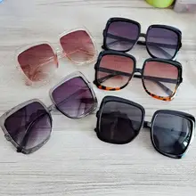 Modernas gafas De Sol para Mujer, De gran tamaño, diseño Vintage, con montura De plástico, coloridas gafas De Sol UV400, gafas De Sol De Mujer