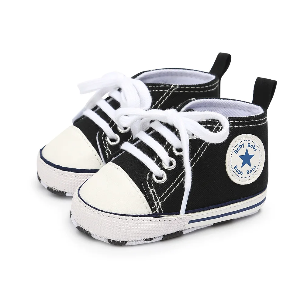 Парусиновая обувь для маленьких мальчиков и девочек; модная обувь со звездами для младенцев; обувь с мягкой подошвой для новорожденных; кроссовки для первых прогулок - Цвет: Черный