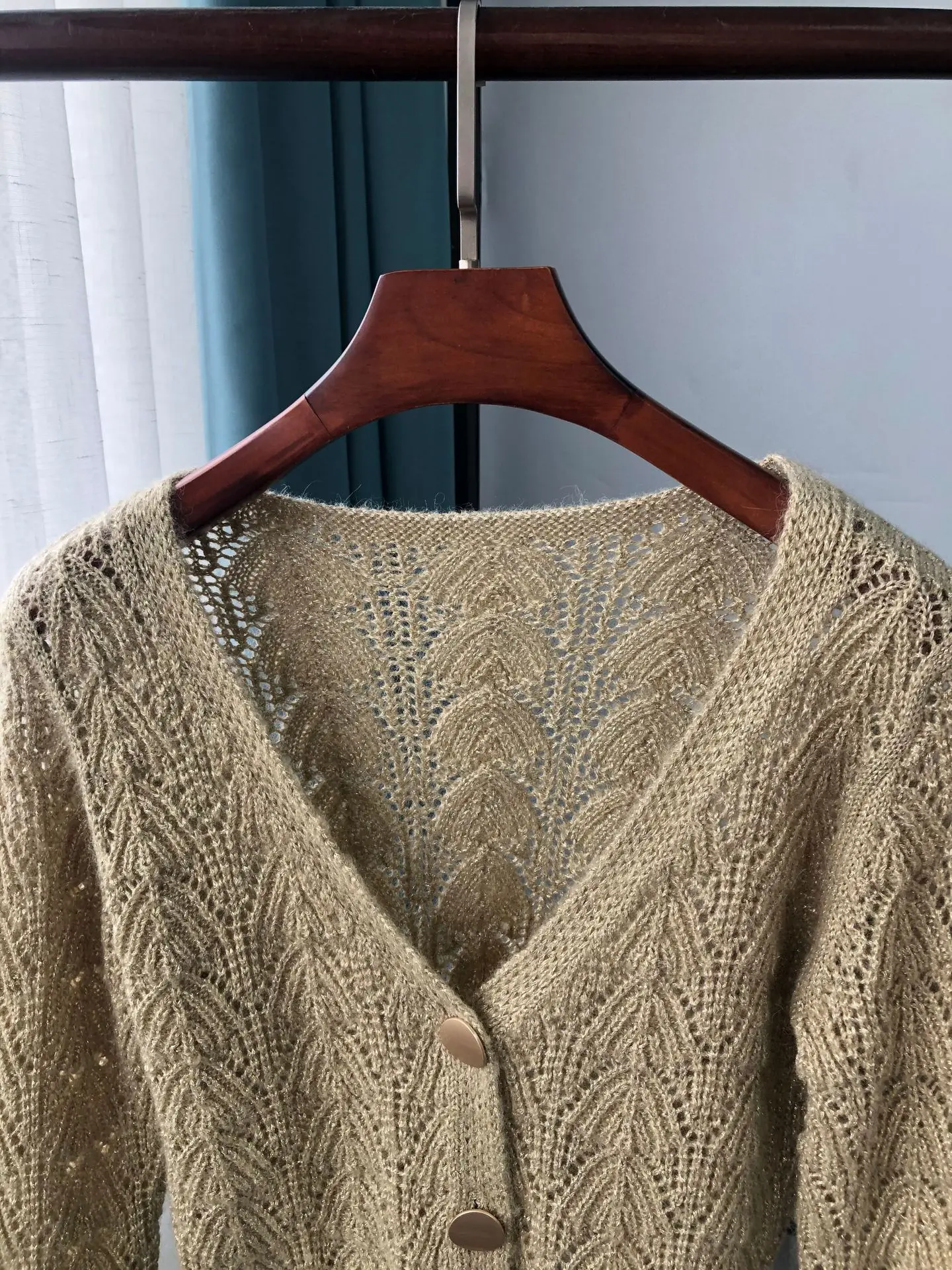 Women Sweater Gold Silk Hollow Cardigan Simple Short Cut Hollow 