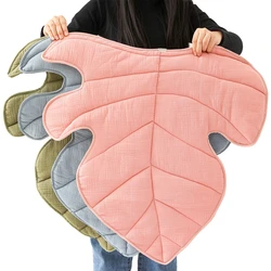 Tapis de jeu nordique en coton pour bébé, couverture douce en forme de feuille, coussin rampant pour nouveau né, décoration de chambre d'enfant 