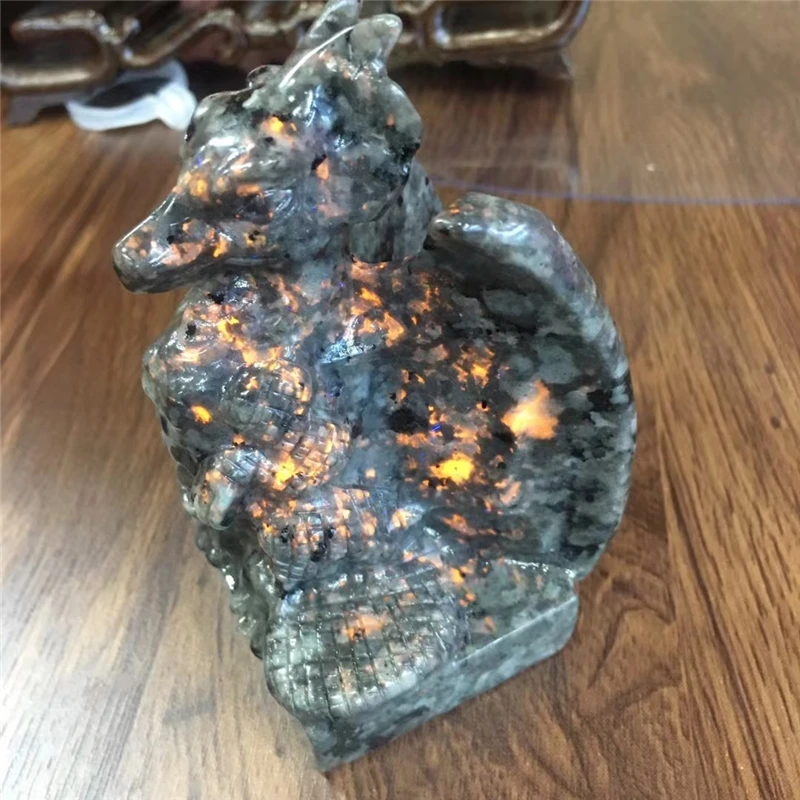 

Wholesale Price Natural 10cm Yooperlite Healing Hand Carved Crystal Crafts Ornaments Magic Flying Dragon For Gift