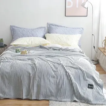 

150*200/200*230CM Super Soft Keep Warm Flannel Blanket Large Size Solid Color Home Sofa Bedding Office Car Blanket Home Textile*