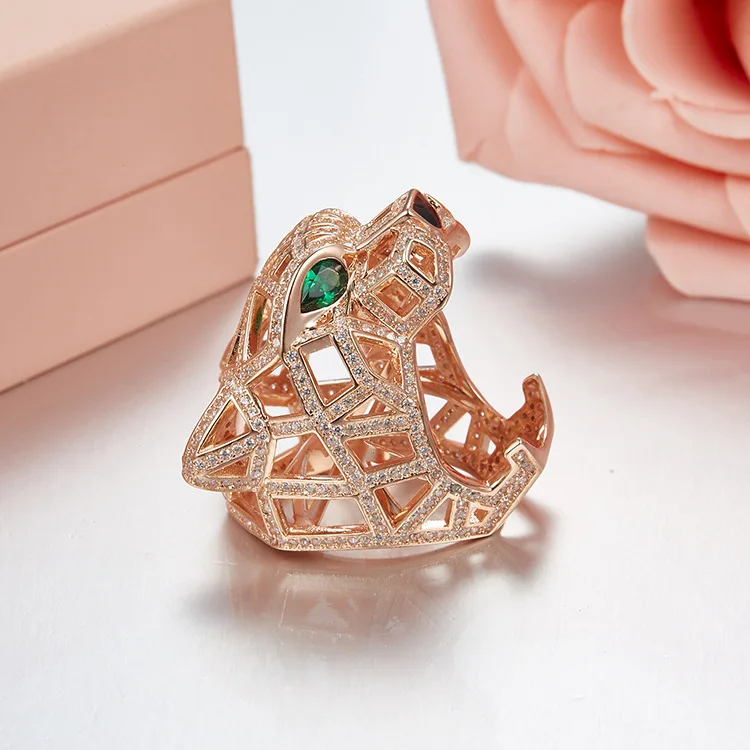 7305572177_1532147577